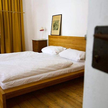 Boutique-Ferienwohnung Im Alten Weinhaus Moser 格林施塔特 外观 照片