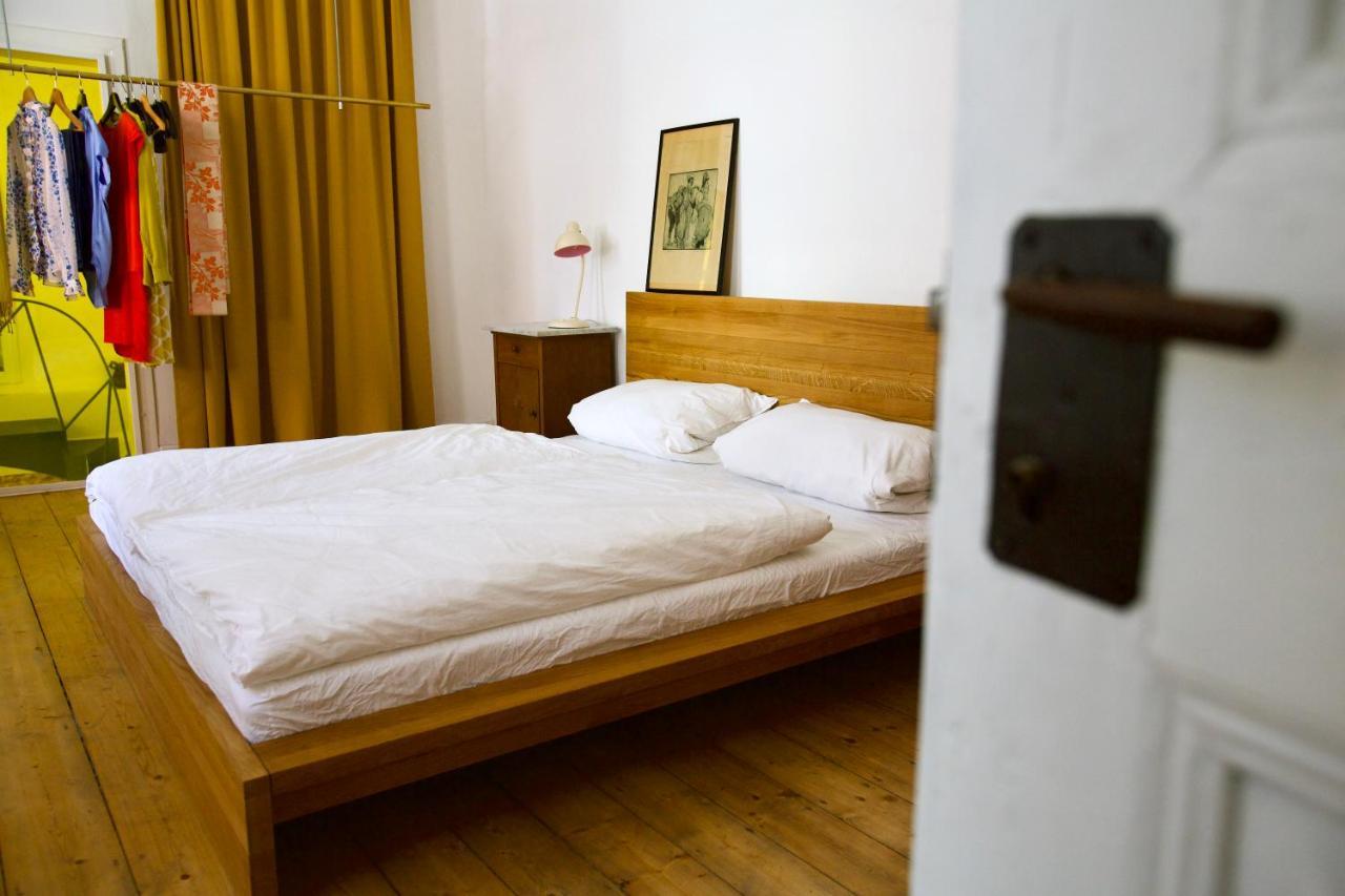 Boutique-Ferienwohnung Im Alten Weinhaus Moser 格林施塔特 外观 照片