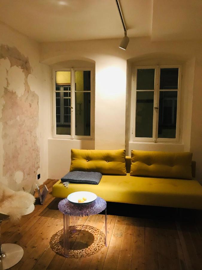 Boutique-Ferienwohnung Im Alten Weinhaus Moser 格林施塔特 外观 照片