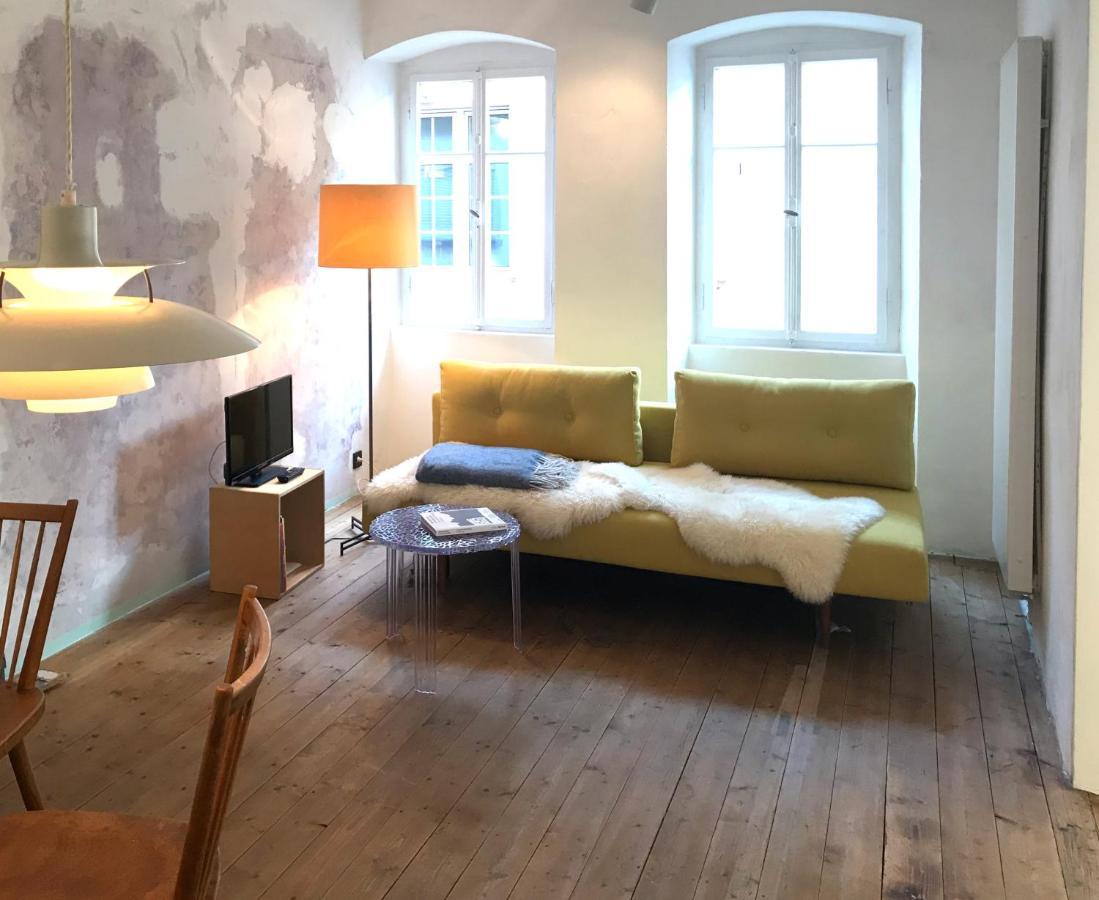 Boutique-Ferienwohnung Im Alten Weinhaus Moser 格林施塔特 外观 照片